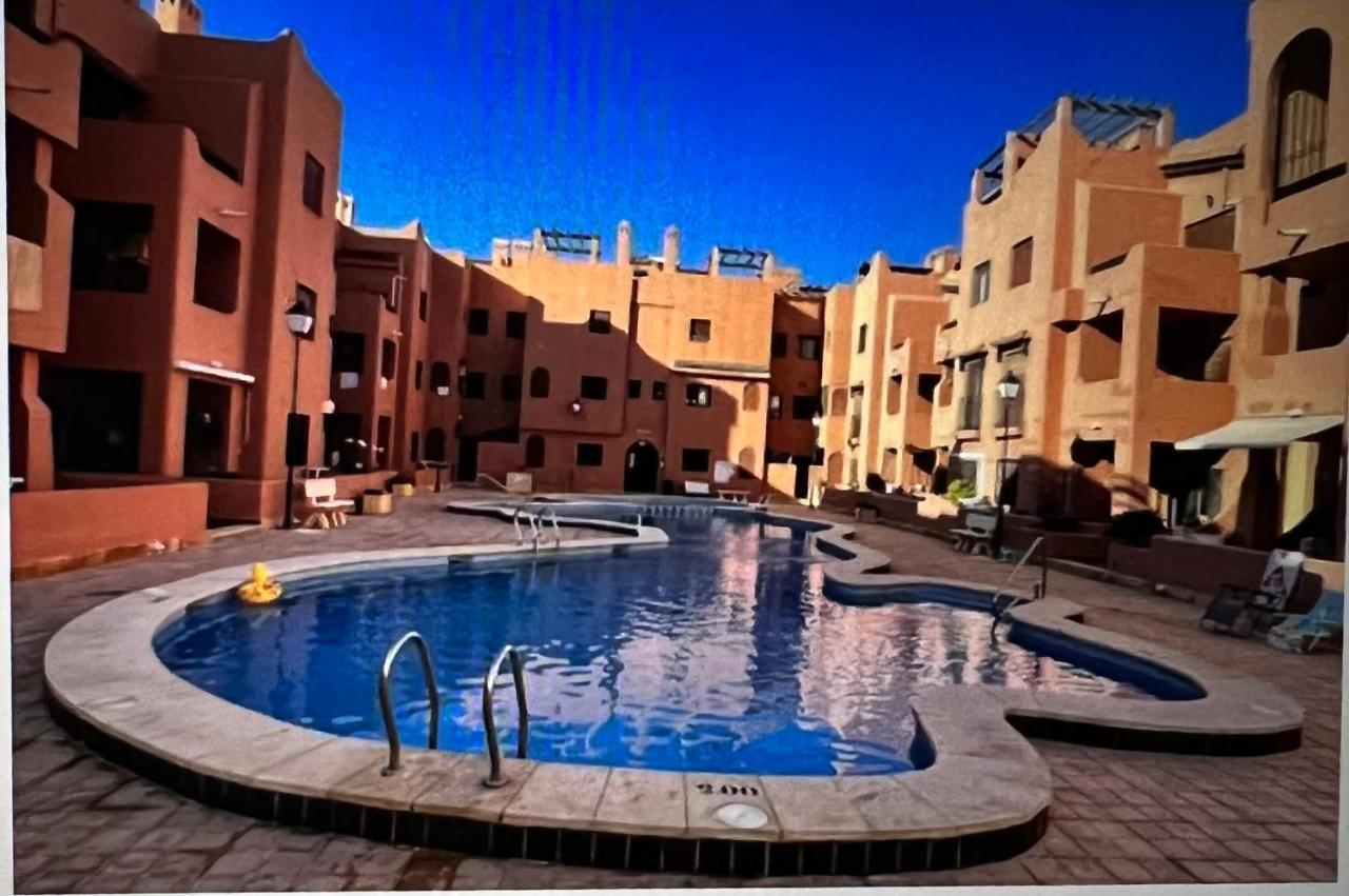 Three Bedroom Apartment With Pool In Torrevieja Dış mekan fotoğraf