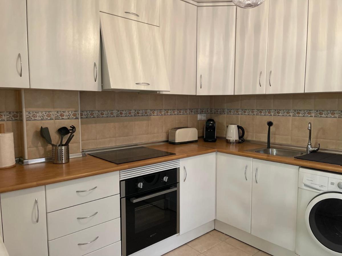 Three Bedroom Apartment With Pool In Torrevieja Dış mekan fotoğraf