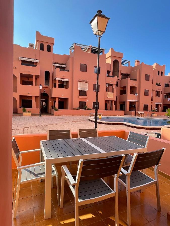 Three Bedroom Apartment With Pool In Torrevieja Dış mekan fotoğraf