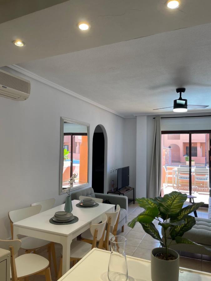 Three Bedroom Apartment With Pool In Torrevieja Dış mekan fotoğraf