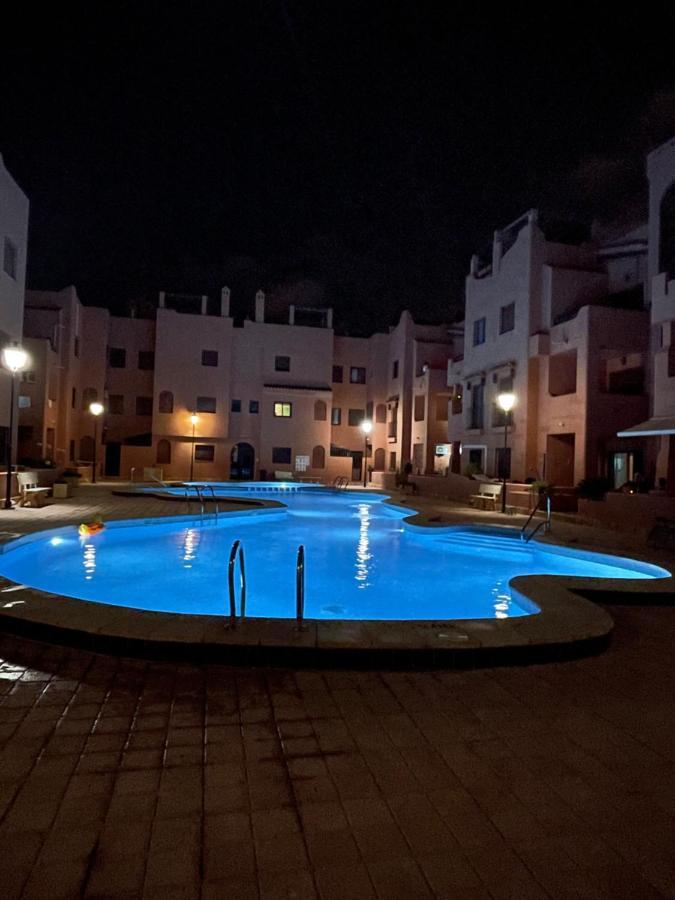 Three Bedroom Apartment With Pool In Torrevieja Dış mekan fotoğraf