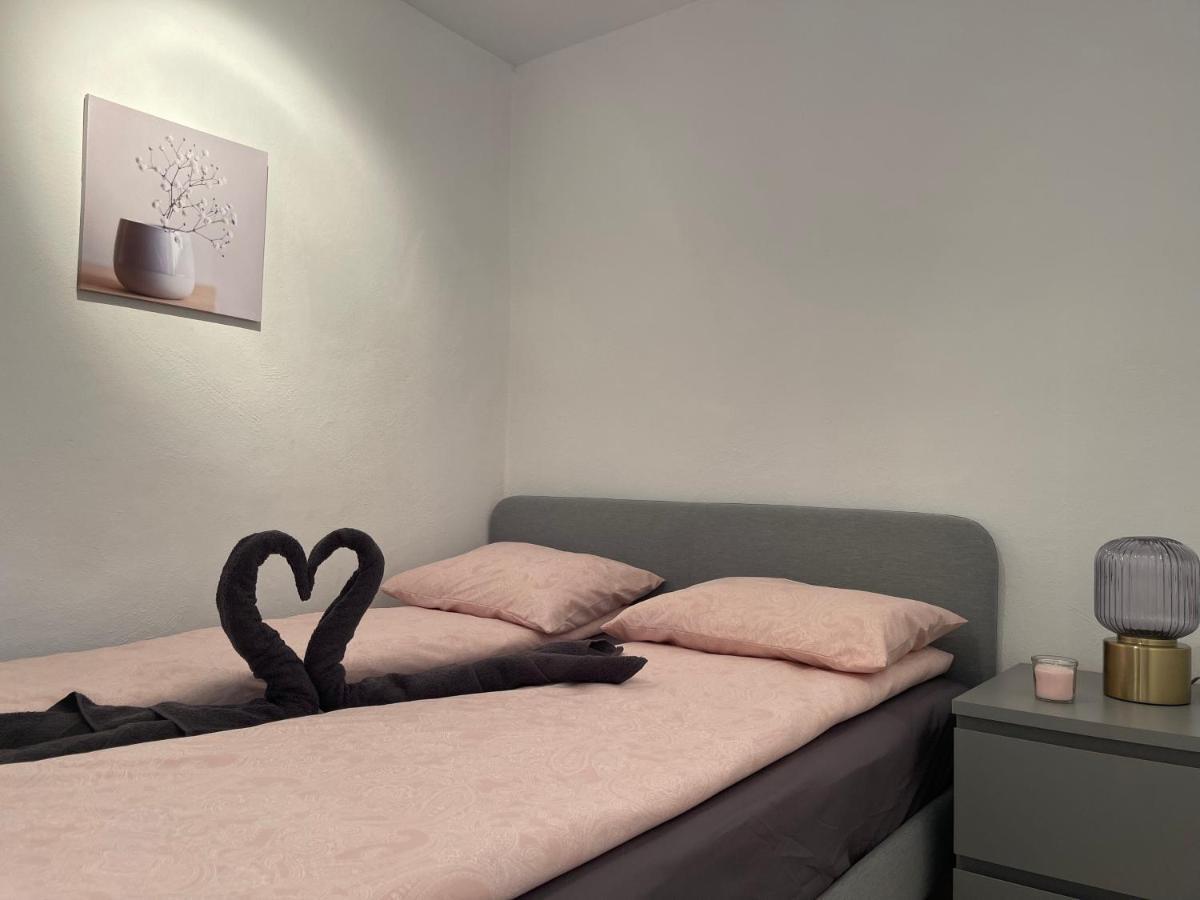 Three Bedroom Apartment With Pool In Torrevieja Dış mekan fotoğraf